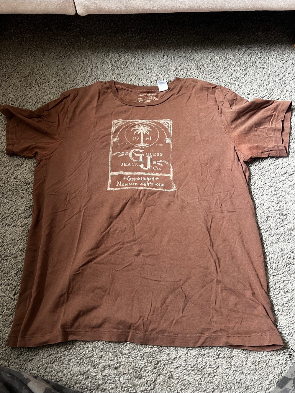 GUESS Vintage Men's Brown Graphic Logo Tee